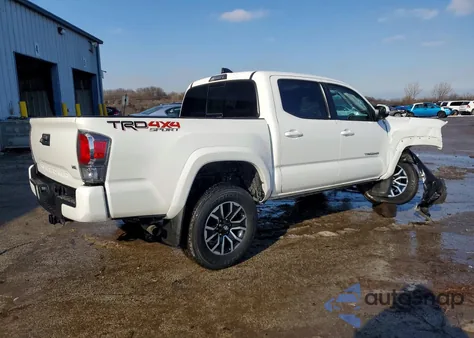 2022 Toyota Tacoma Trd Sport z USA, uszkodzony, nr VIN 3TMCZ5AN0NM528071